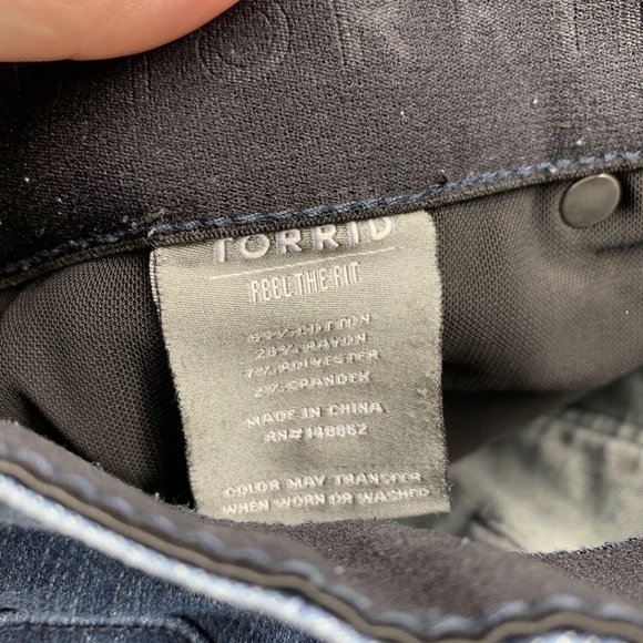 Torrid Jeans Men 18XT Adult Blue Denim Pants Bombshell Skinny Fit Outdoors - Picture 14 of 15